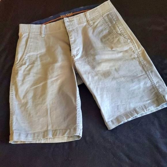 Dockers Other - DOCKERS MEN'S flat front short